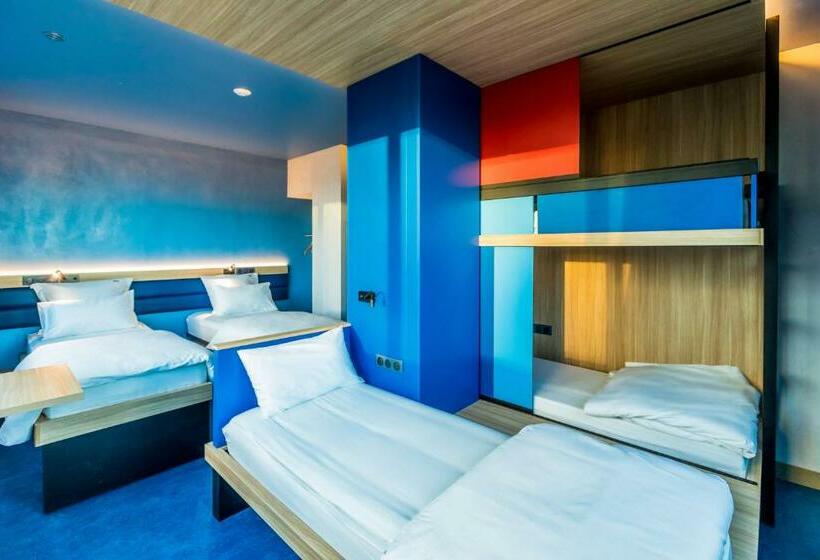 Chambre Familiale, Yooma Urban Lodge Tour Eiffel