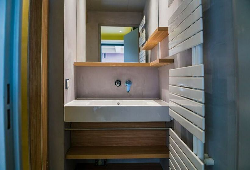 Chambre Familiale, Yooma Urban Lodge Tour Eiffel