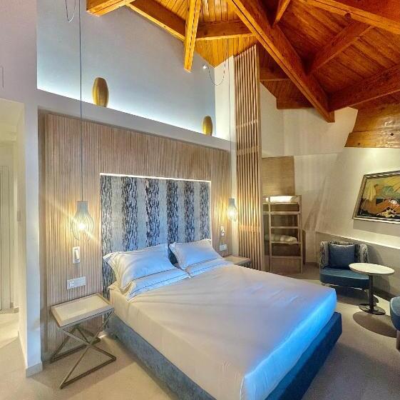 جناح مطلّ علي البحر, La Bussola Beach