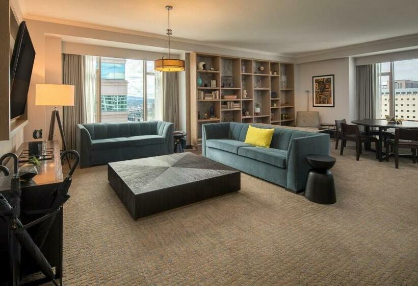キングサイズベッドのスイートルーム, The Duniway Portland A Hilton