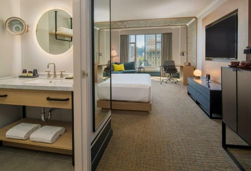 キングサイズベッドのスタンダードルーム, The Duniway Portland A Hilton
