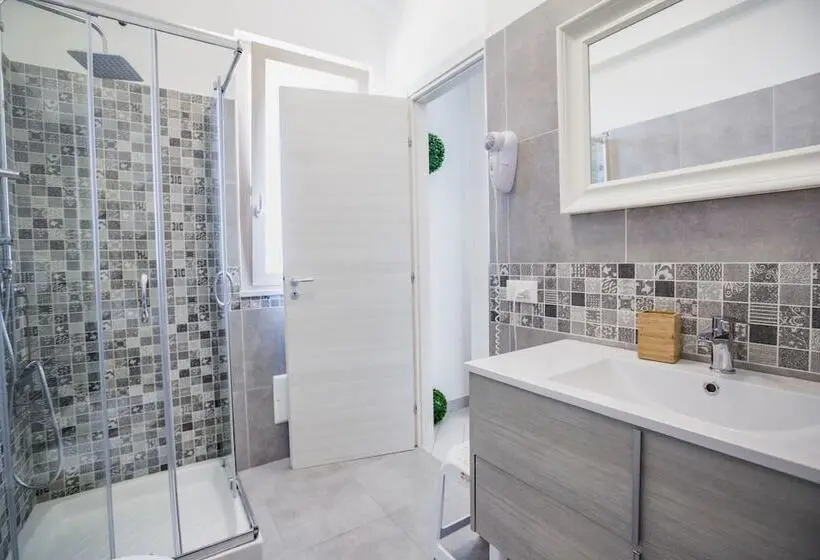 اتاق استاندارد چهار تخته با چشمانداز دریا, Belvedere Rent Rooms