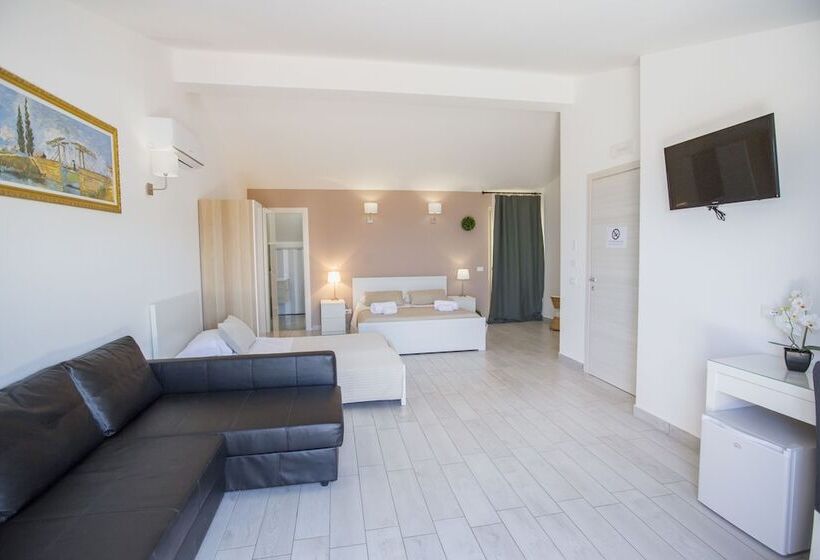 غرفة دور أخير, Belvedere Rent Rooms