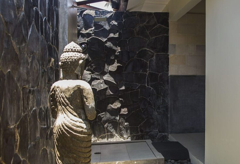 חדר משפחתי, Mimpi Nyata By Phocéa