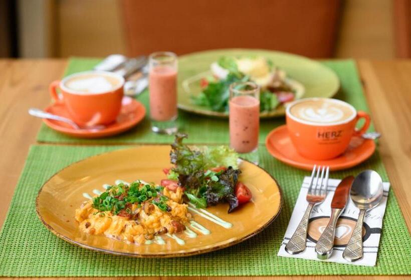 חדר דלוקס, Maison Bistro &