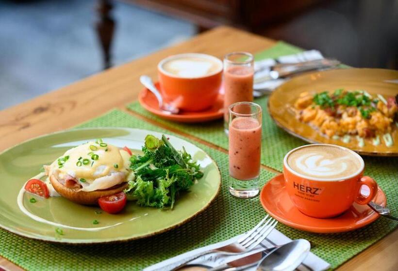 חדר דלוקס, Maison Bistro &