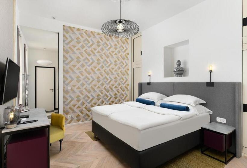 חדר בסיסי, Maison Bistro &