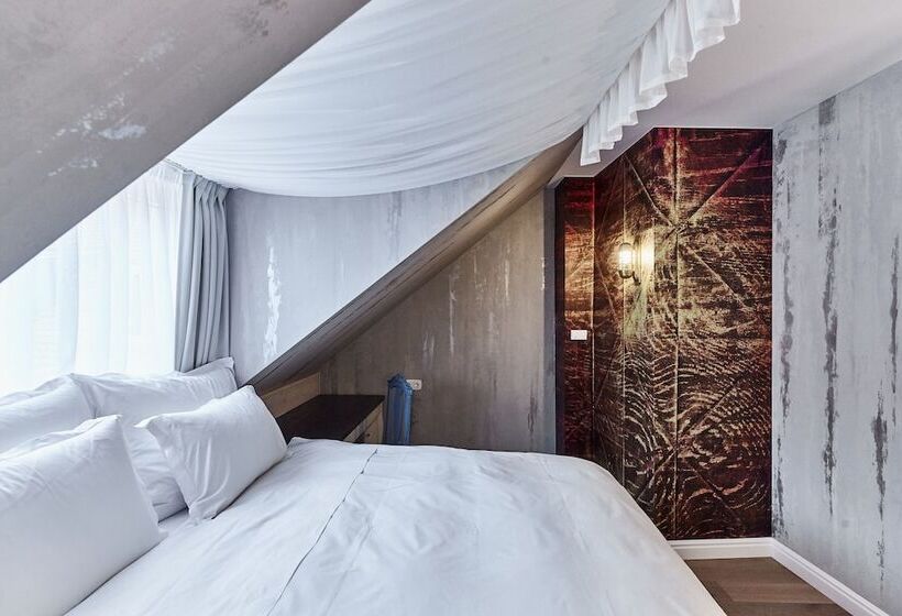 Номер Deluxe, Maison Bistro &