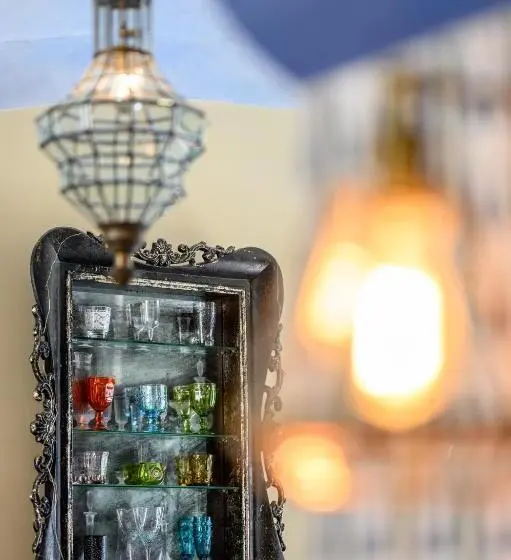 اتاق لوکس, Maison Bistro &