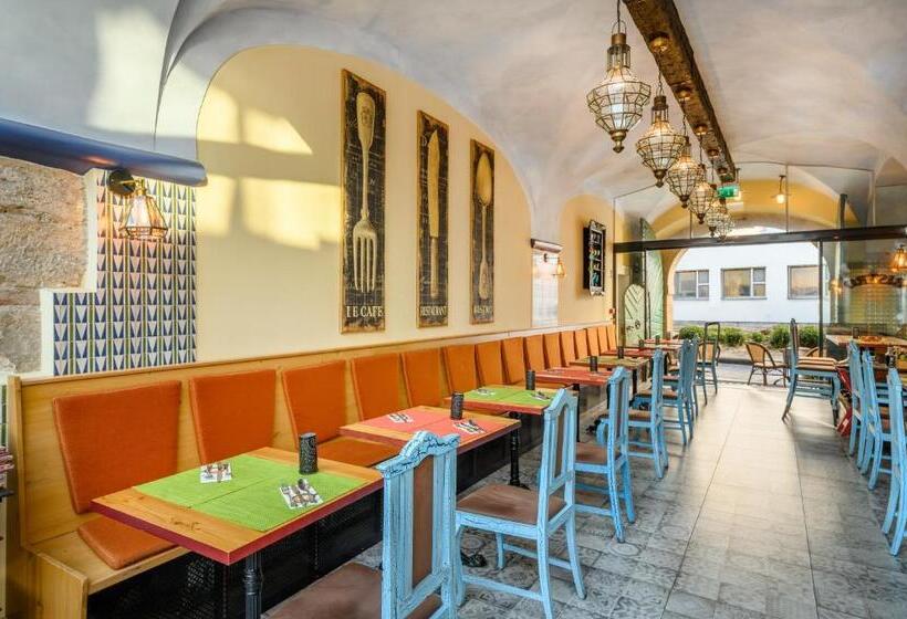 חדר סטנדרט, Maison Bistro &