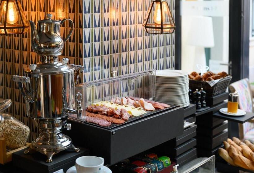 Номер Стандарт, Maison Bistro &