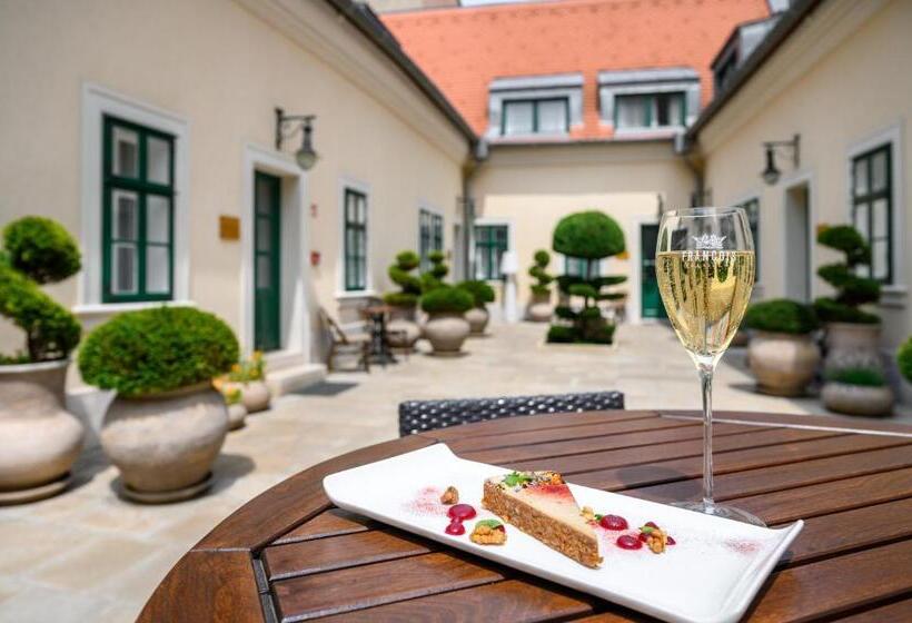 Люкс, Maison Bistro &