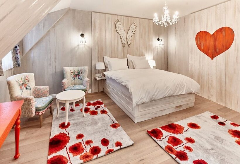 Номер Стандарт, Maison Bistro &