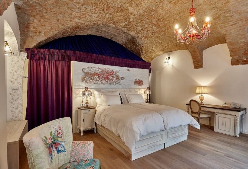 اتاق استاندارد, Maison Bistro &