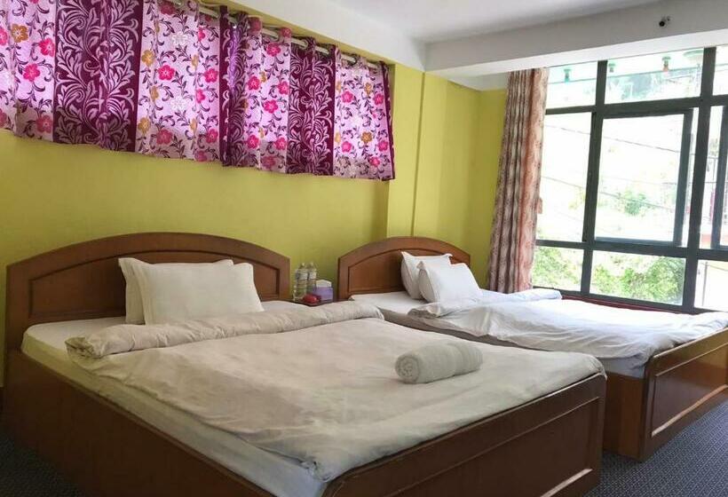 اتاق خانوادگی, New Dragon