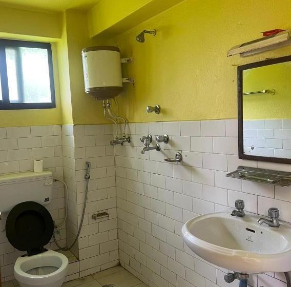 اتاق خانوادگی, New Dragon