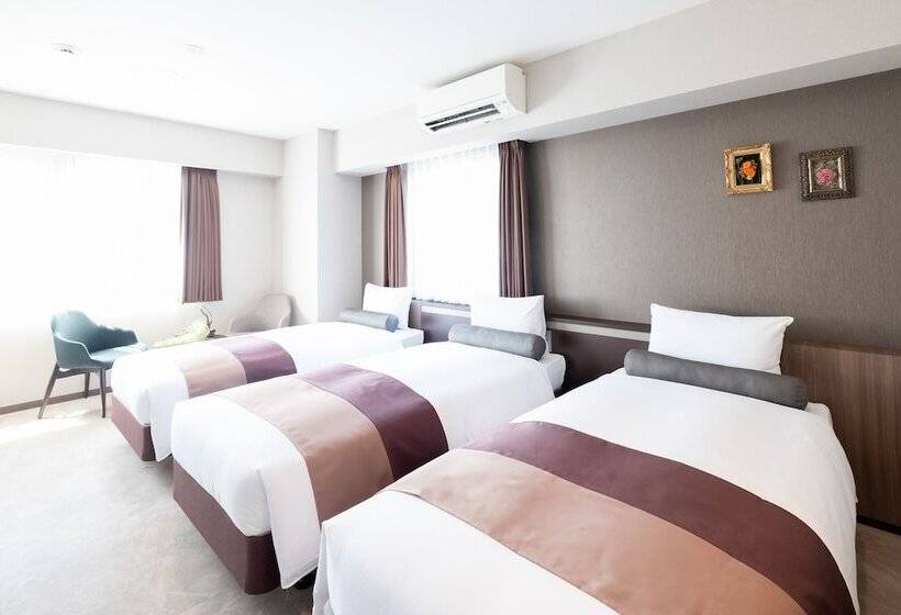 חדר דלוקס לשלושה, Sonezaki Luxe