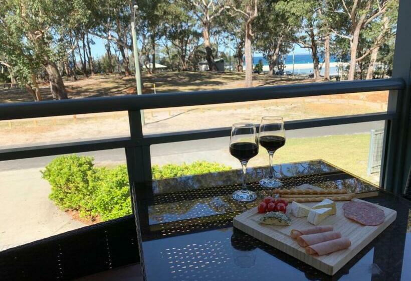 חדר סטנדרט נוף לים עם מרפסת, Jervis Bay Mariners