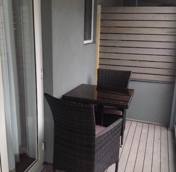 חדר בסיסי, Jervis Bay Mariners