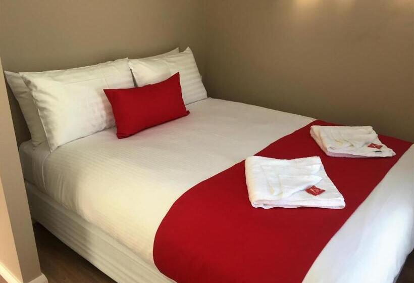 בקתה דלוקס, Jervis Bay Mariners