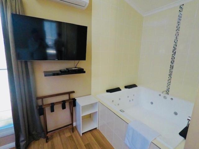 בקתה דלוקס, Jervis Bay Mariners