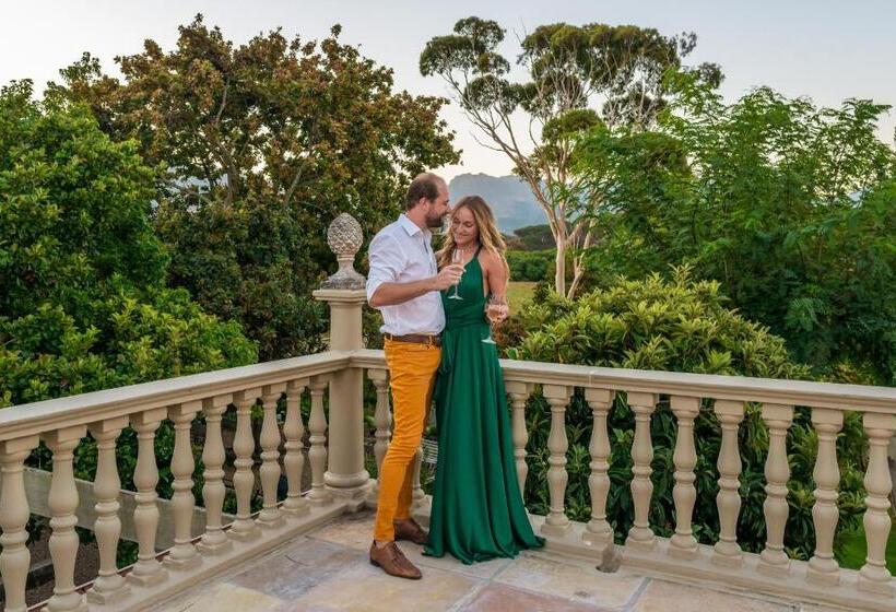 Номер Стандарт, Ibis House