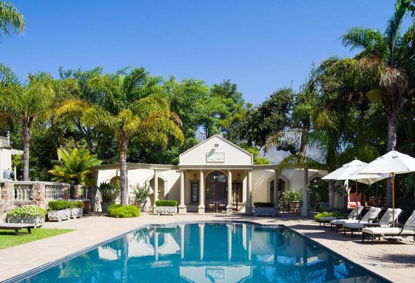 Дом 1 Спальня, Ibis House