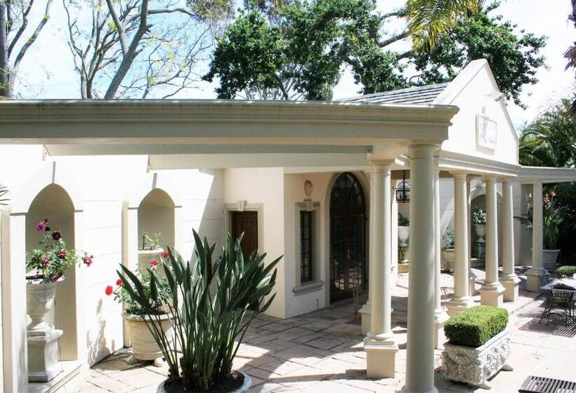 Дом 1 Спальня, Ibis House