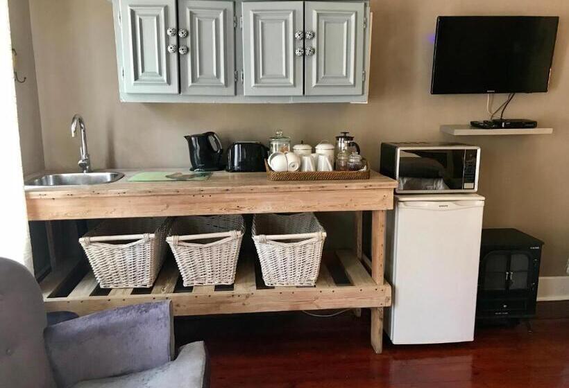 חדר משפחתי, Waterhouse Guest Lodge In Muckleneuk