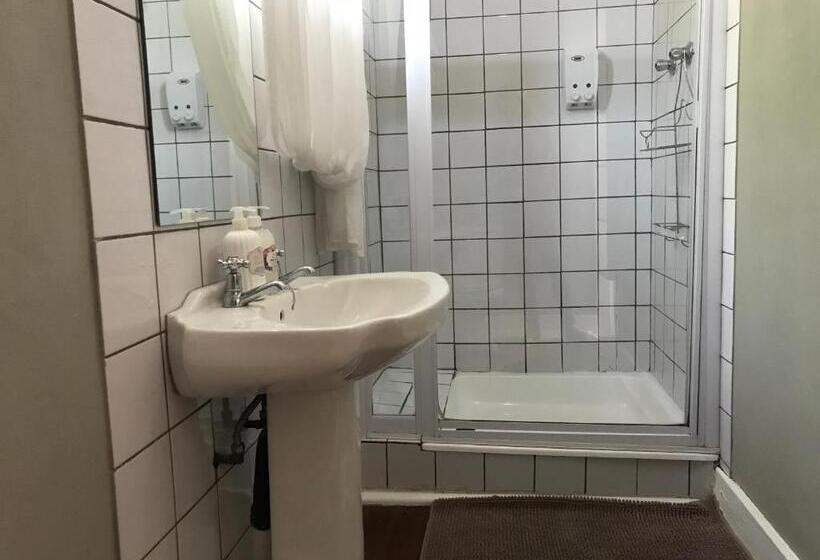 חדר סטנדרט, Waterhouse Guest Lodge In Muckleneuk