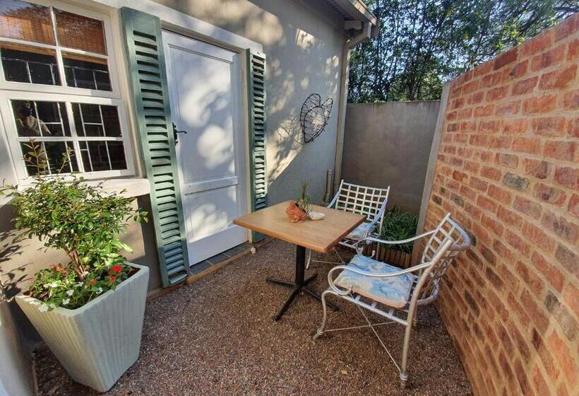 חדר סטנדרט, Waterhouse Guest Lodge In Muckleneuk