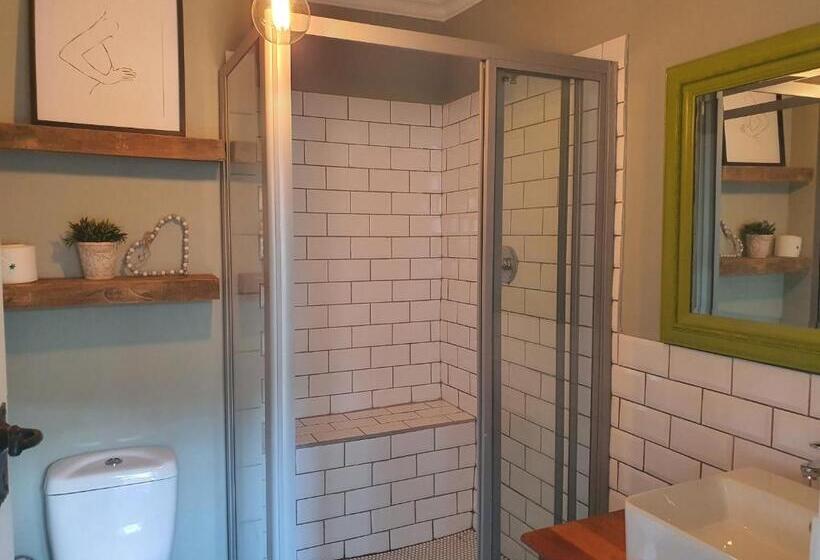 חדר סטנדרט, Waterhouse Guest Lodge In Muckleneuk