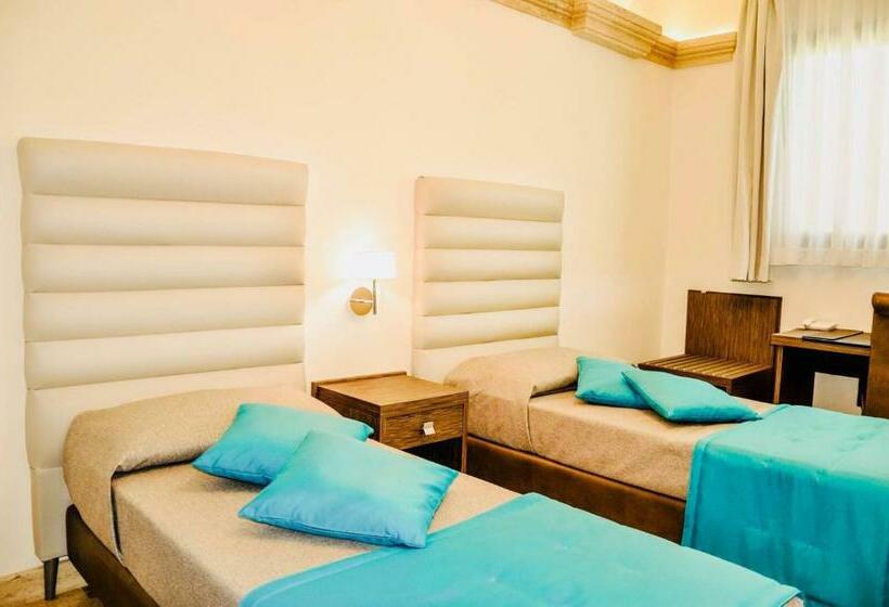 חדר סופריור, Bhb