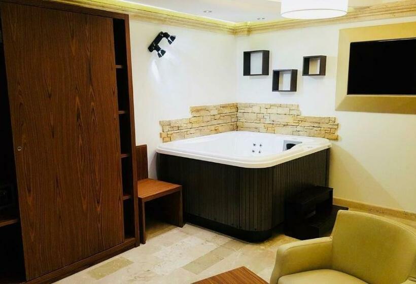 סוויטה דלוקס, Bhb