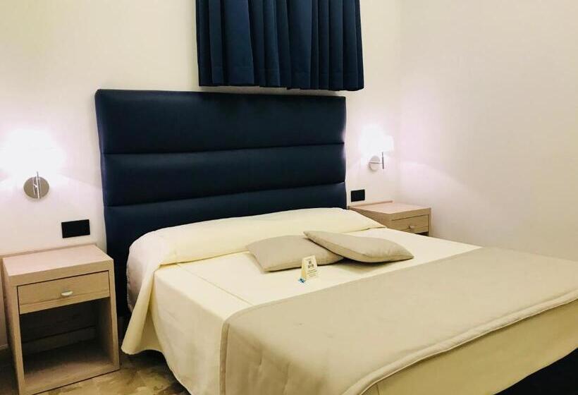 סוויטת ג'וניור, Bhb