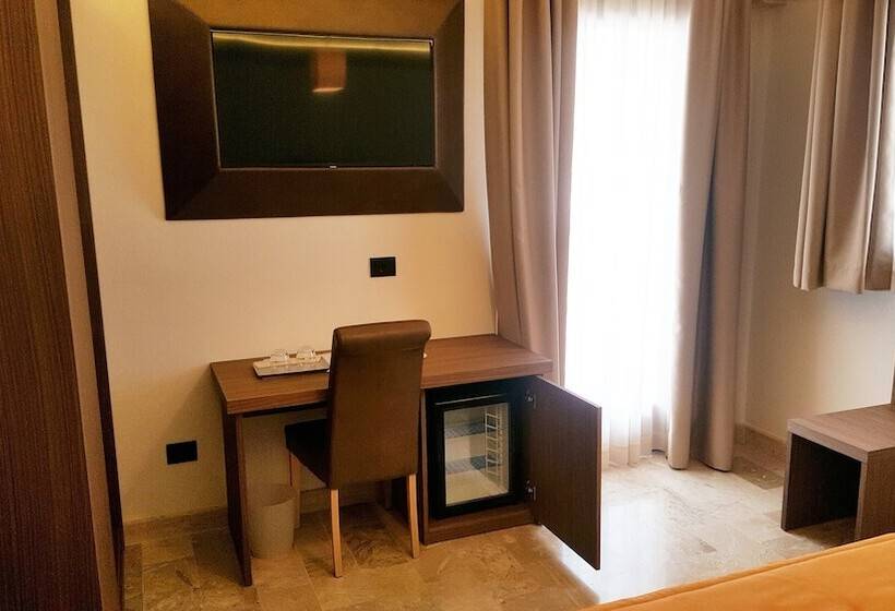 חדר סופריור, Bhb