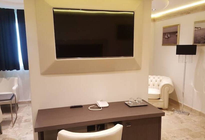 סוויטה דלוקס, Bhb