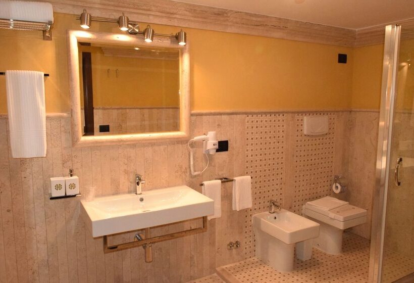 חדר סופריור, Bhb