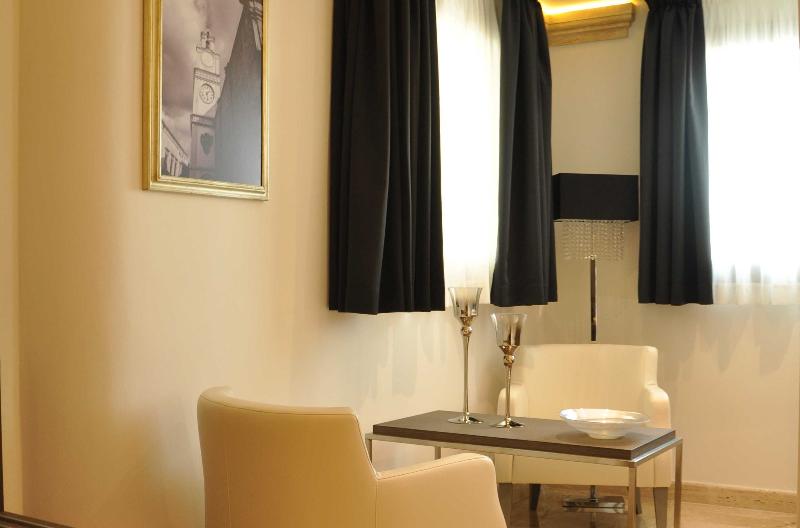 סוויטה דלוקס, Bhb