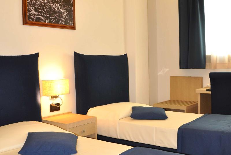 חדר סופריור, Bhb