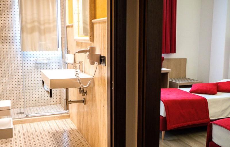 חדר סופריור, Bhb