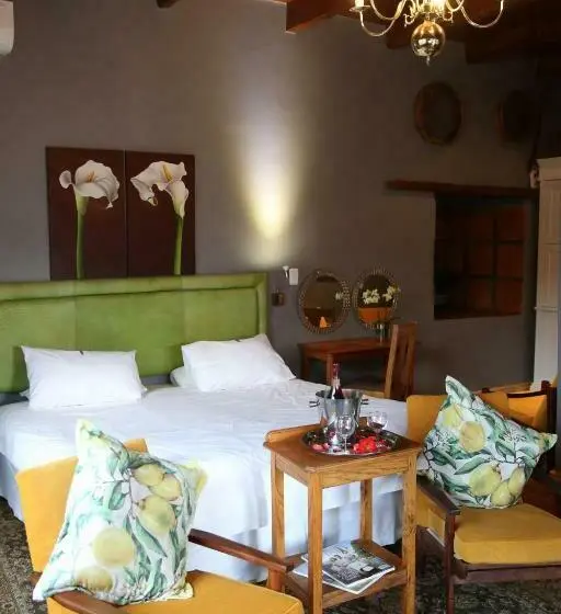 اتاق استاندارد, De Opstal Country Lodge