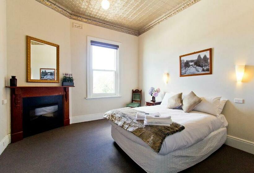 غرفة قياسية حمام مشترك, Deloraine