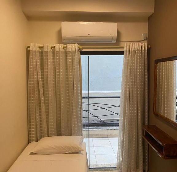 スーペリアールーム, Marge