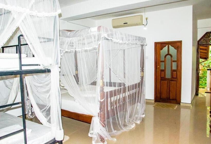 Deluxe Familienzimmer, No Name Rest