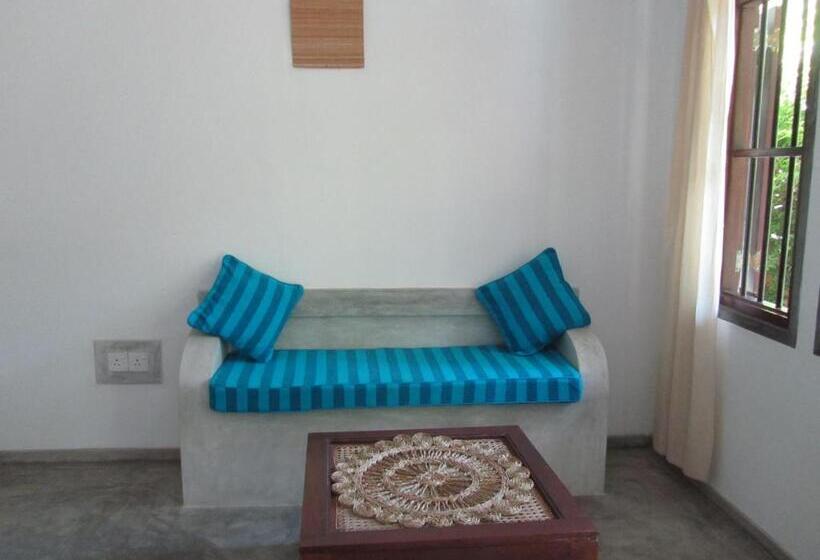 Deluxe Zimmer, No Name Rest