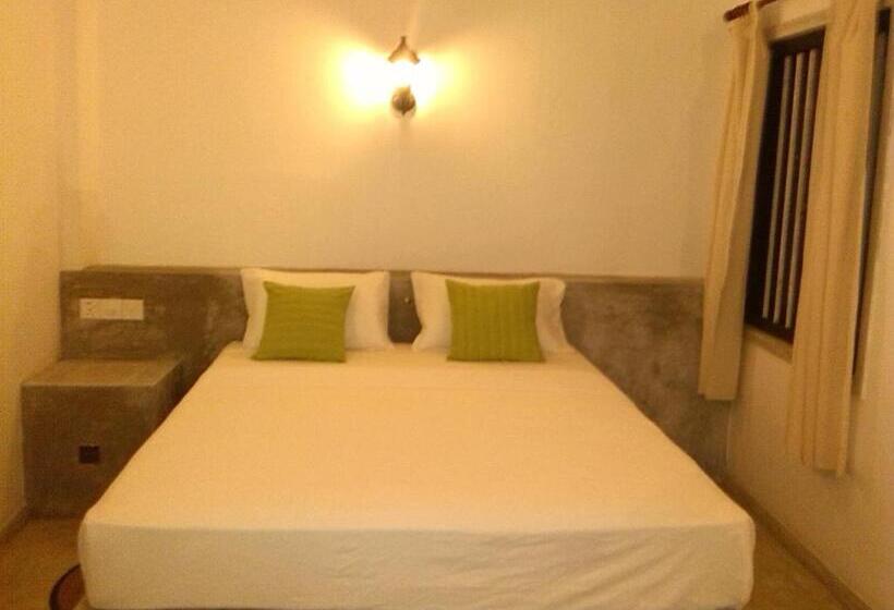 Familienzimmer, No Name Rest