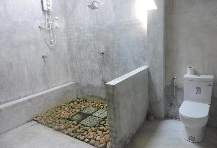 Familienzimmer, No Name Rest