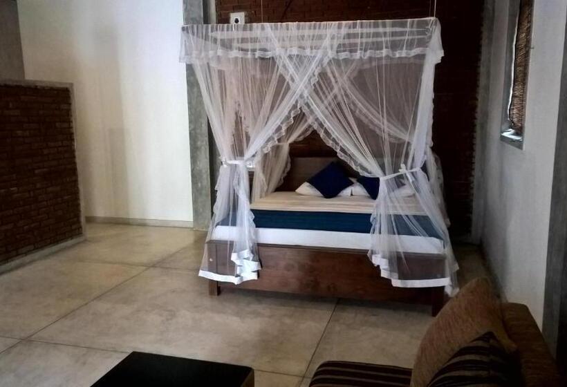 Familienzimmer, No Name Rest