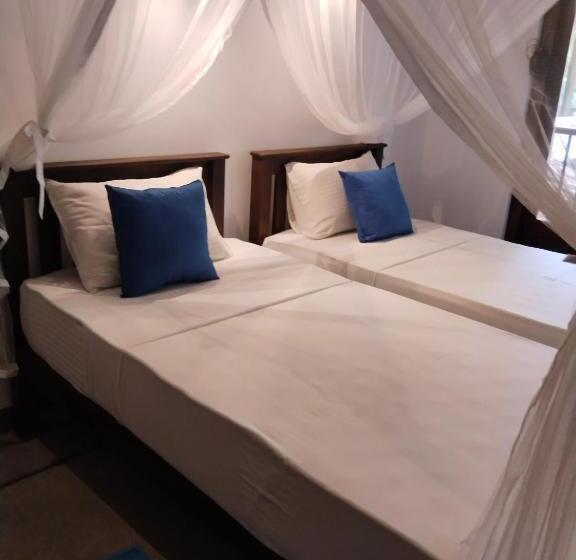 Standardzimmer, No Name Rest